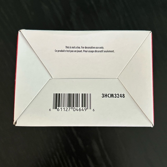 Hallmark Harry Potter Stacked Books & Wand Collectible Tree Ornament - Brand New - Picture 6 of 7